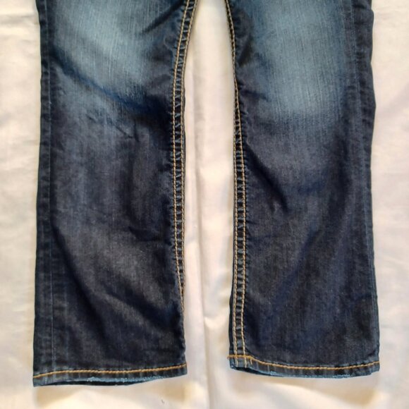 Silver Womens Jeans Suki Capri Cropped Dark Wash Midrise Stretch Size 28  30x26 - Picture 4 of 13